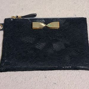 Cosmetic bag